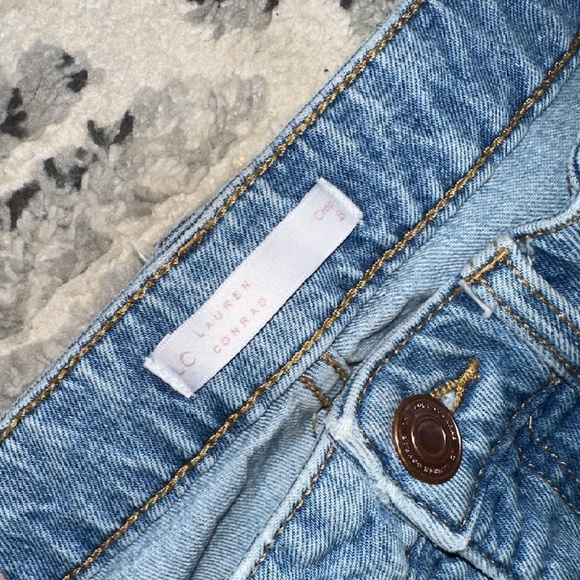 Light Blue Vintage Straight Leg Mom Jeans High Waist Crop Size 8 - Picture 4 of 10